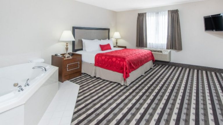 Ramada by Wyndham Springfield North