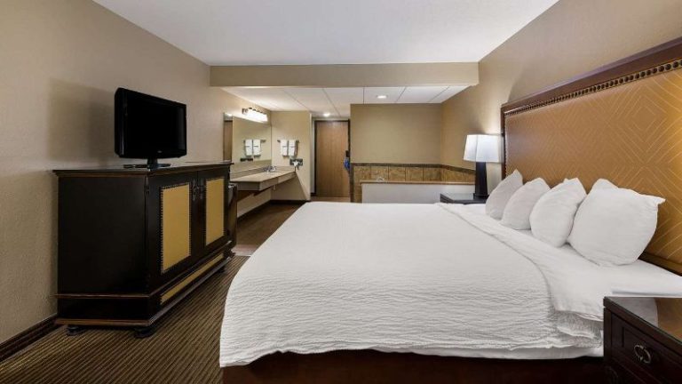Revel Hotel Minot, SureStay Collection by Best Western