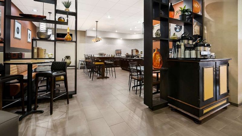 Revel Hotel Minot, SureStay Collection by Best Western, room with private jacuzzi, photo 7