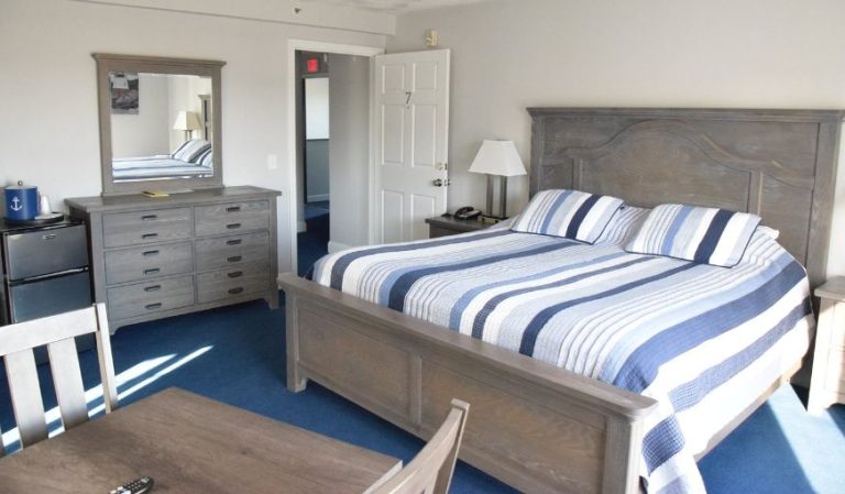 Rhea’s Inn by the Sea