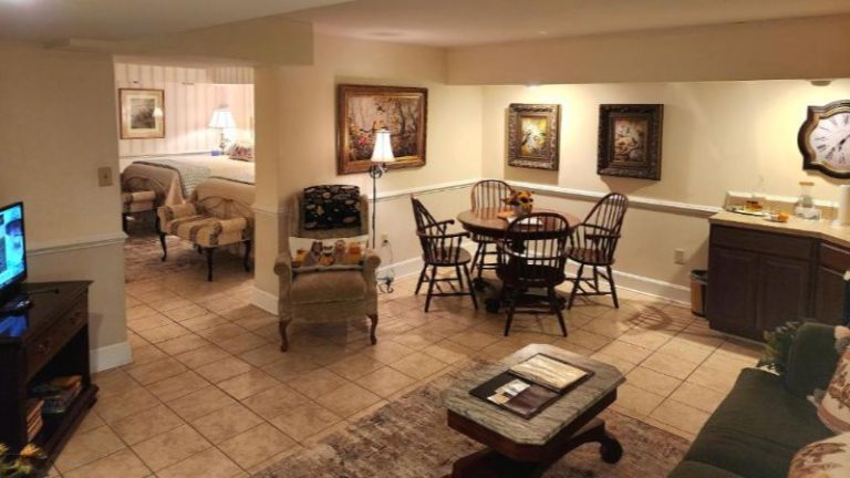 Richard Johnston Inn