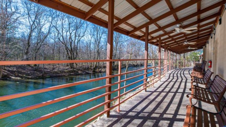 River Bend Inn