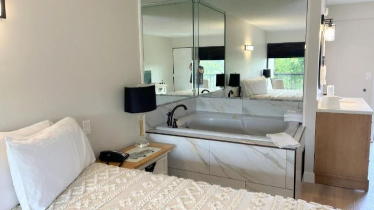 RiverGate Mountain Lodge