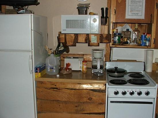 Riverbend Resort, cabin with a private hot tub, photo 4