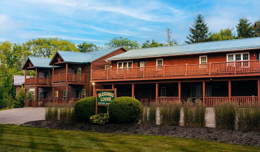 Romantic Jacuzzi Cabin Suite, room with private jacuzzi, photo 7