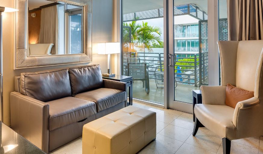 SBV Luxury Ocean Hotel Suites, room with private jacuzzi, photo 5
