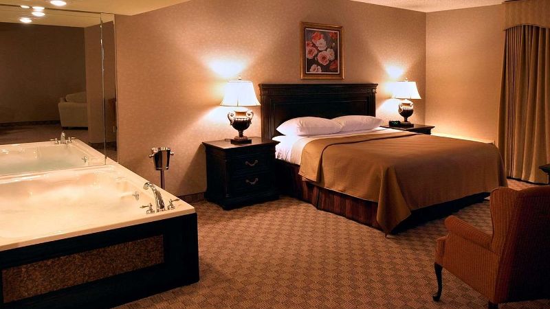 Salvatores Grand Hotel, room with private jacuzzi, photo 3
