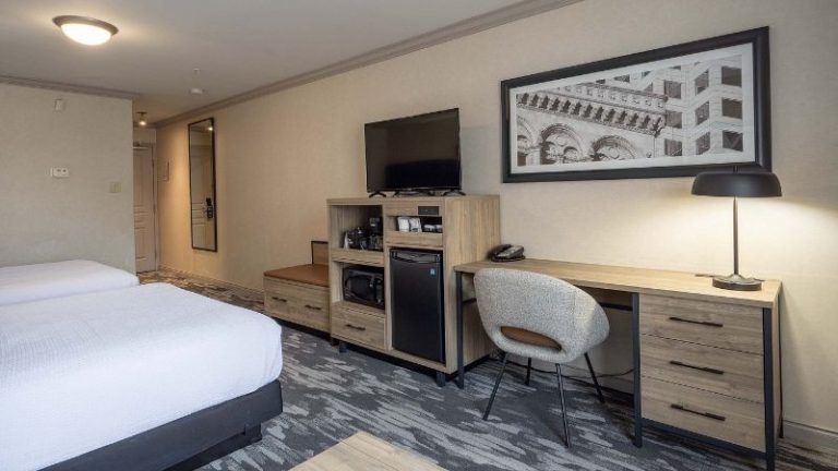 Sandman Hotel & Suites Winnipeg Airport