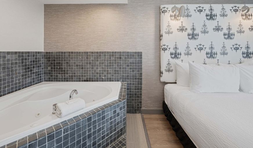 Sandman Signature Toronto Airport Hotel
