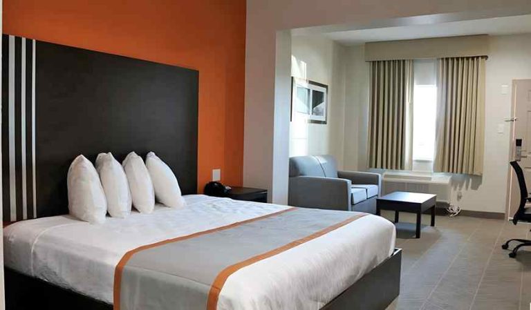 Scottish Inns & Suites – IAH Airport