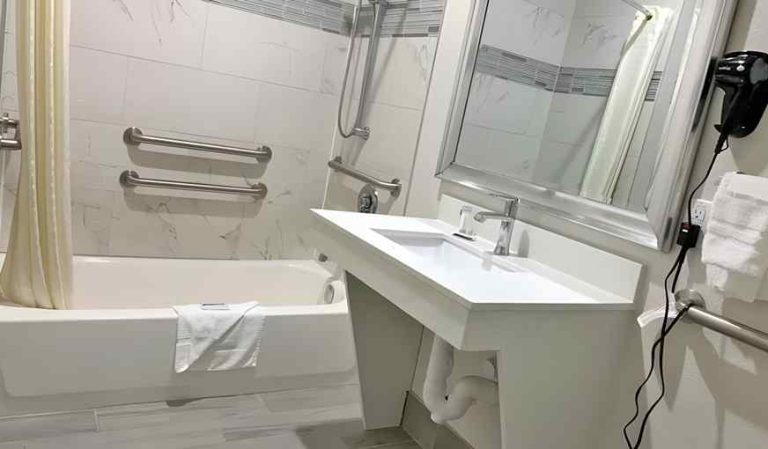 Scottish Inns & Suites – IAH Airport