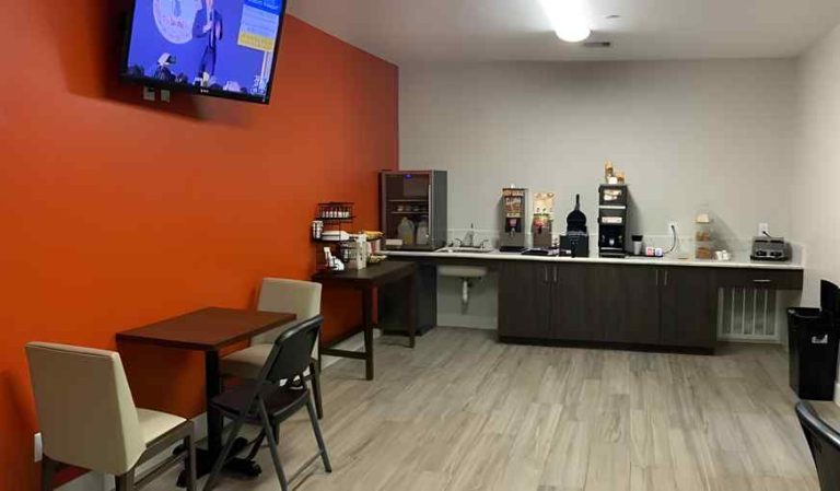 Scottish Inns & Suites – IAH Airport