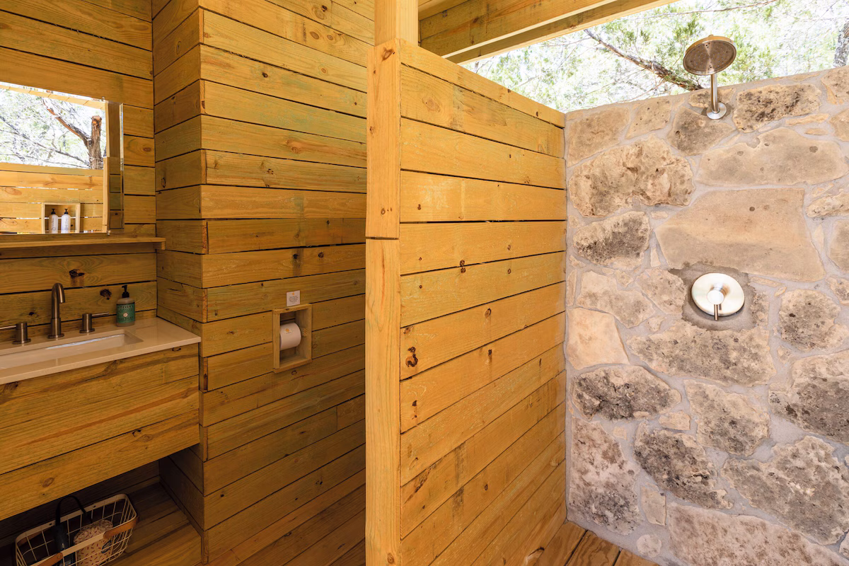 Secluded, Romantic Yurt, cabin with a private hot tub, photo 3
