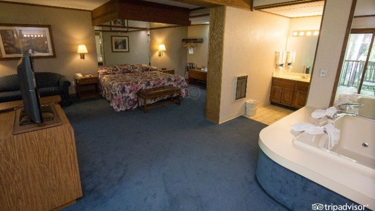 Sidney James Mountain Lodge