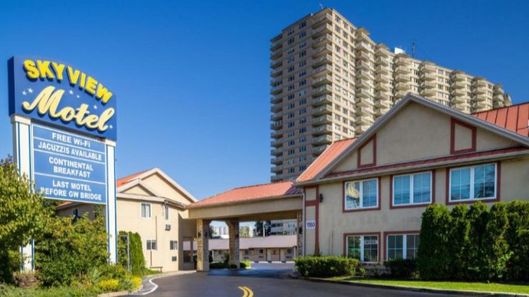 Skyview Motel