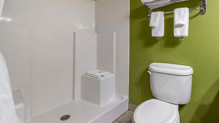 Sleep Inn & Suites