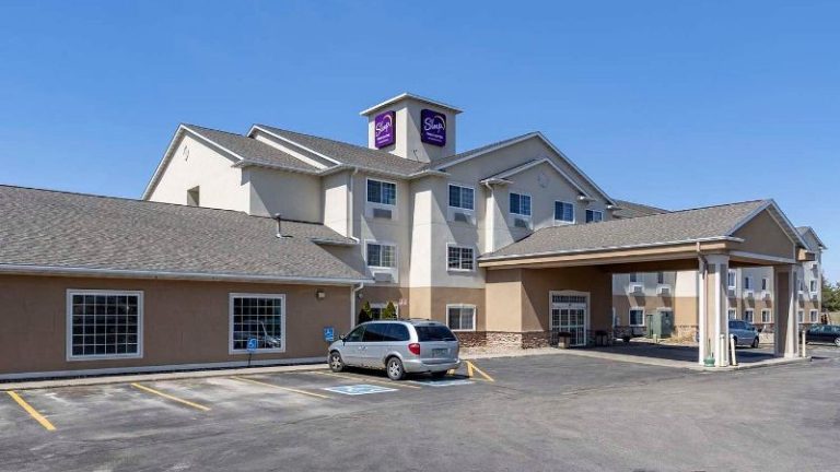 Sleep Inn & Suites