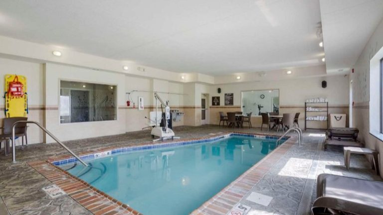 Sleep Inn & Suites