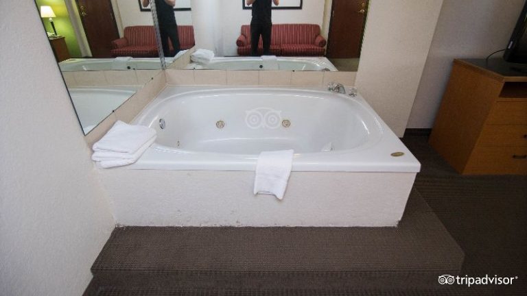 Sleep Inn & Suites