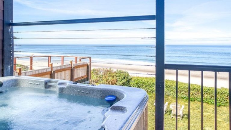 Starfish Manor Oceanfront Hotel