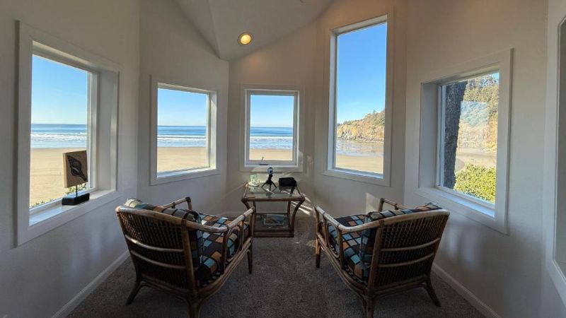 Starfish Point Condos, room with private jacuzzi, photo 6