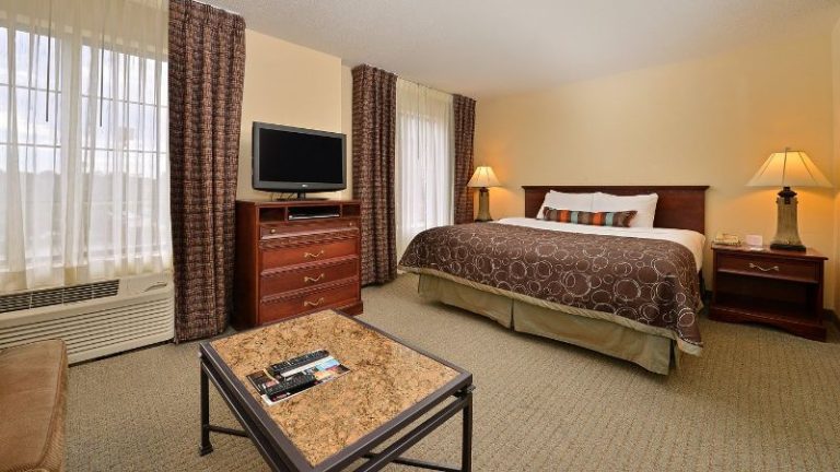 Staybridge Suites West Des Moines, an IHG Hotel
