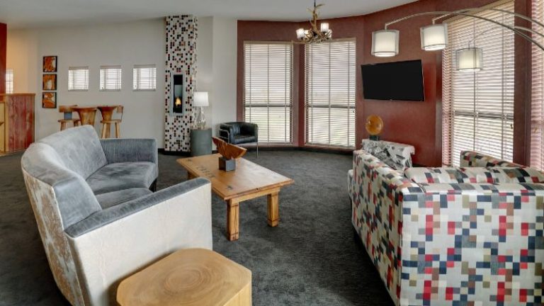 Stoney Creek Hotel Kansas City – Independence