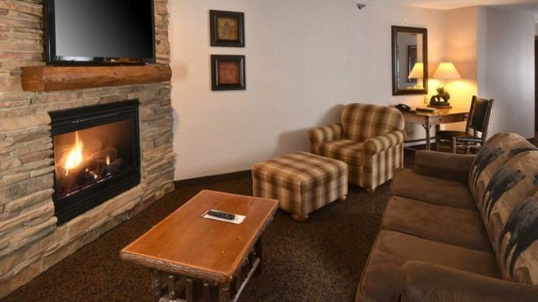 Stoney Creek Hotel St. Joseph