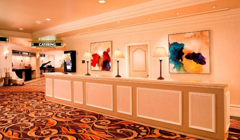 TI – Treasure Island Hotel & Casino