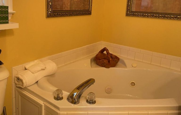 The Birdnest Inn