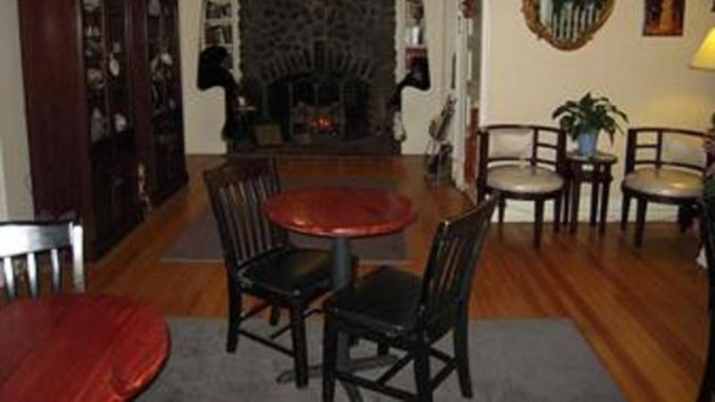The Brookview Manor, room with private jacuzzi, photo 6