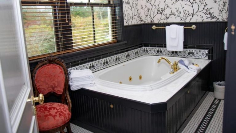 The Chanler at Cliff Walk