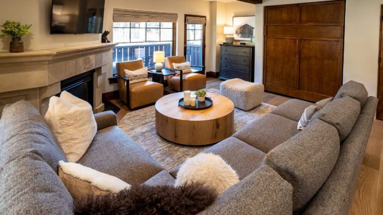 The Chateaux Deer Valley