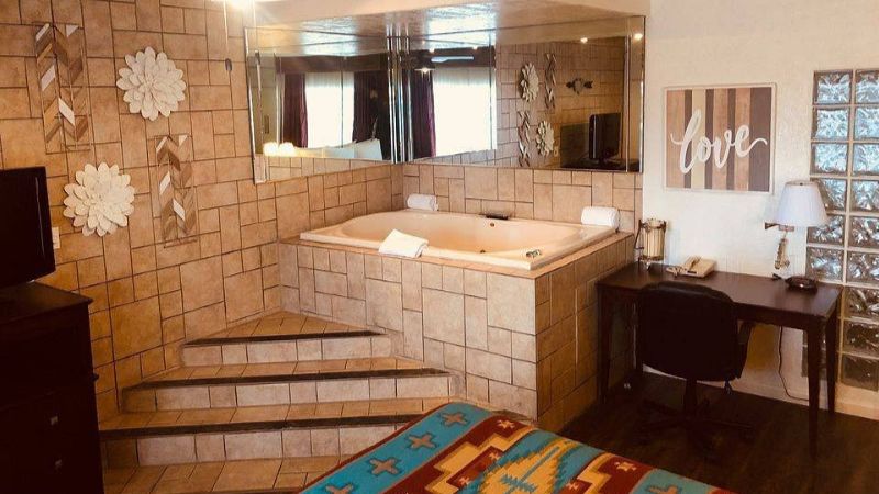 The Classic Desert Aire Hotel