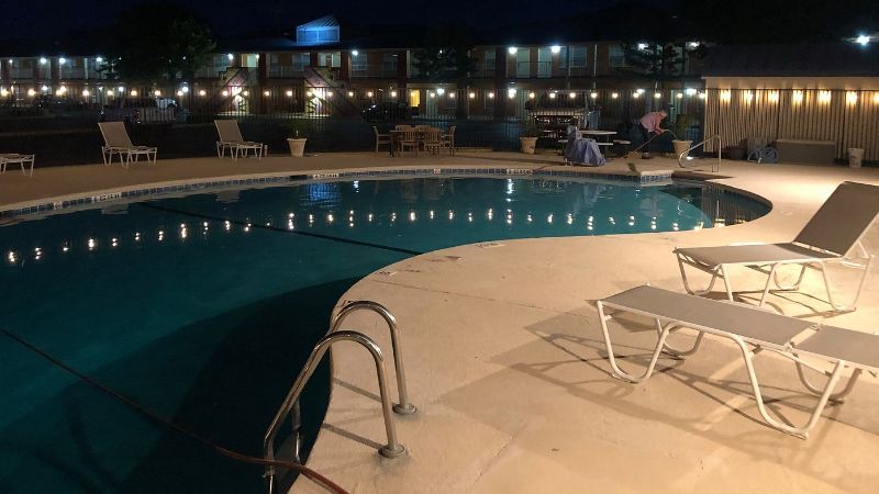 The Classic Desert Aire Hotel, room with private jacuzzi, photo 7