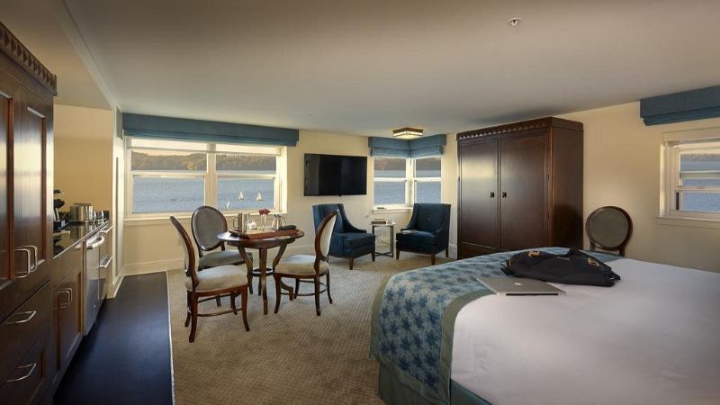 The Edgewater Hotel Madison, room with private jacuzzi, photo 7