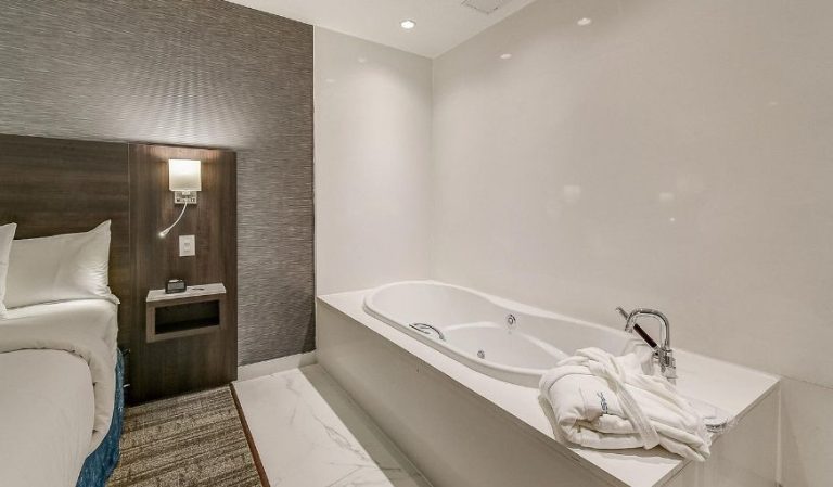 Est Hotel