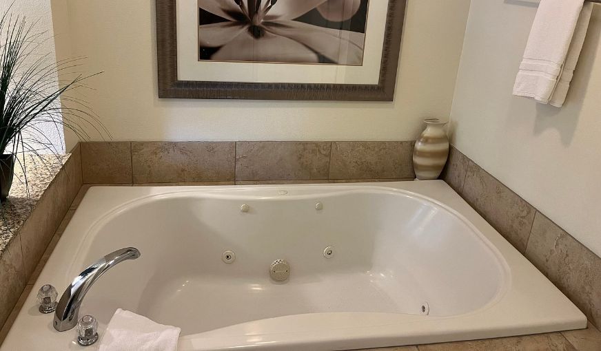 The Grandview at Las Vegas, room with private jacuzzi, photo 3