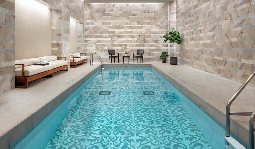 The Hazelton Hotel, room with private jacuzzi, photo 6