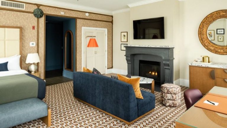 The Louie, A Davenport Hotel, Autograph Collection
