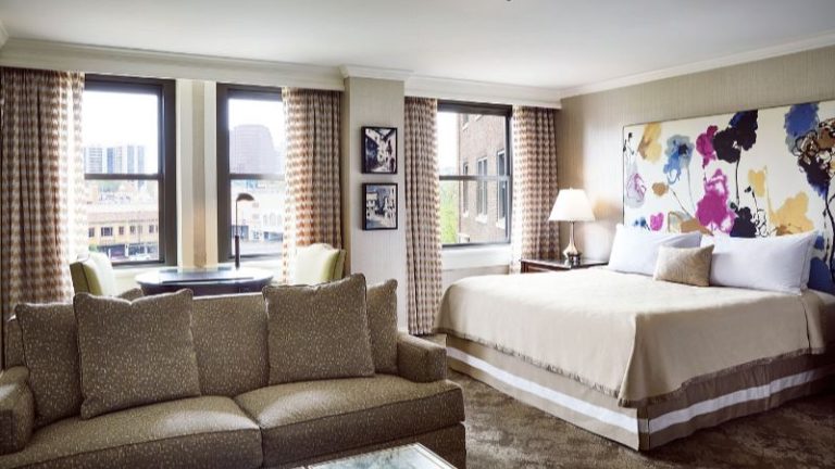 The Raphael Hotel, Autograph Collection