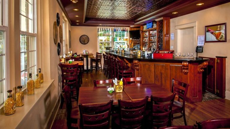 The Woodford Inn