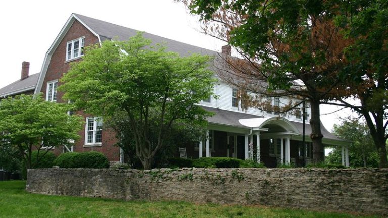 The Woodford Inn