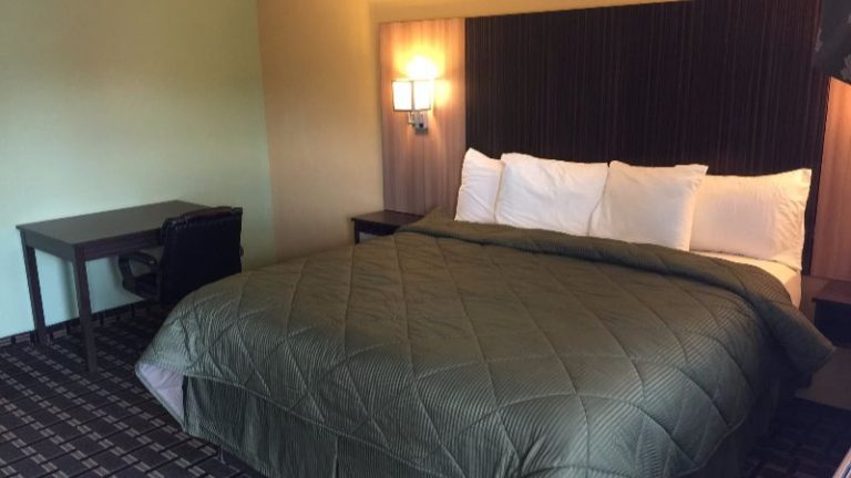 University Manor Inn