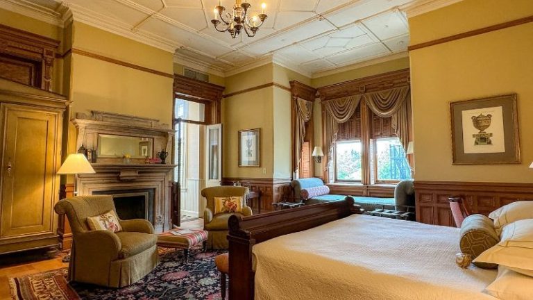 Wentworth Mansion