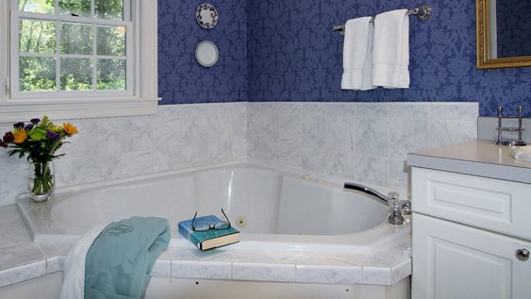 Whalewalk Inn & Spa