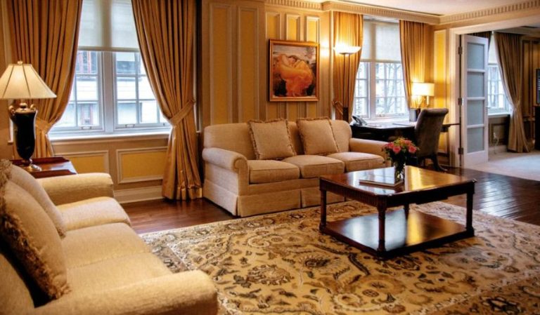 Windsor Arms Hotel