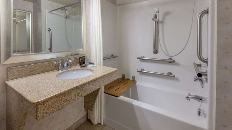 Wingate by Wyndham Erie