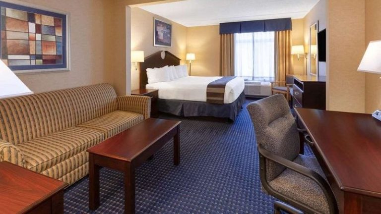 Wingate by Wyndham Erie