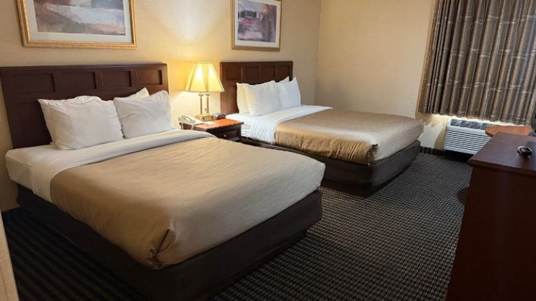 Wingate by Wyndham Livonia